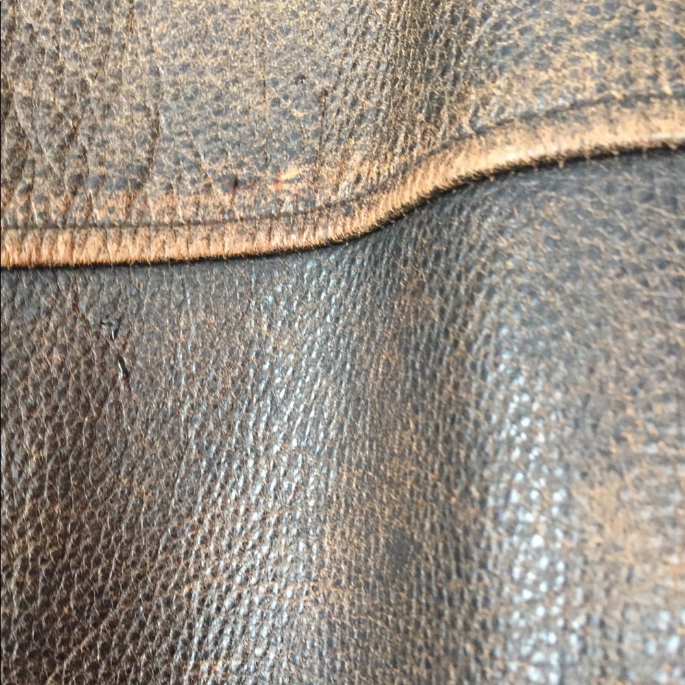 Heavy GORGEOUS leather coat. No offers, sorry. - Picture 8 of 8